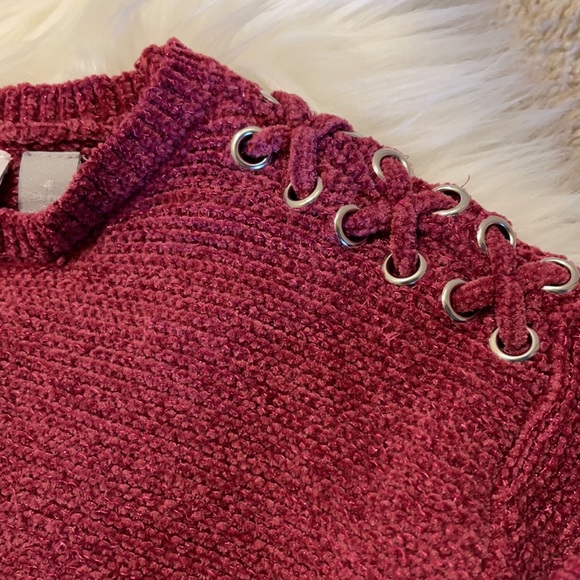 Girls sweater size 4 - Picture 3 of 5